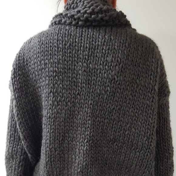 Wool winter set, Army Green , sweater and matching hat, hand knitted, 100% wool - Picture 9 of 14